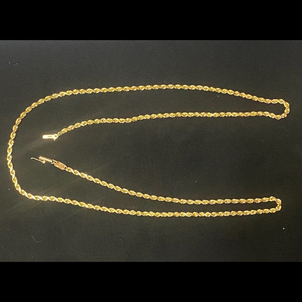 30.5 inch
14k solid yellow gold 
25.8g
Rope chain